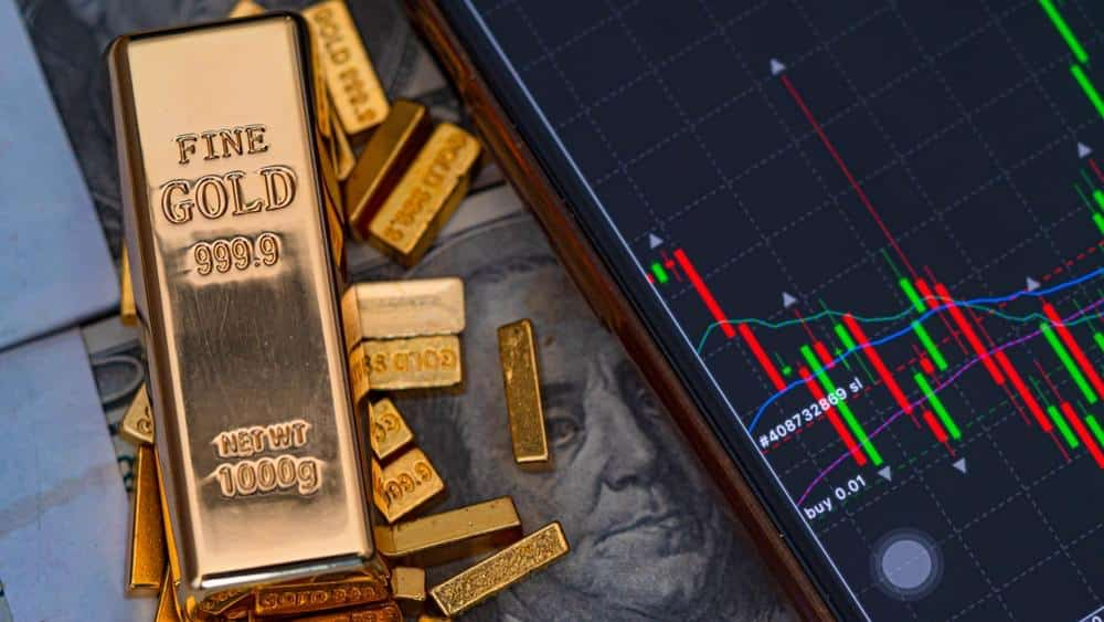 Why gold beating stocks' might not be a good sign,' according to strategist