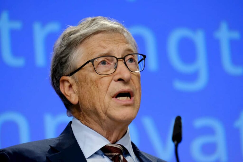 Insiders dump $4.5M of Bill Gates’ 3rd-largest stock holding