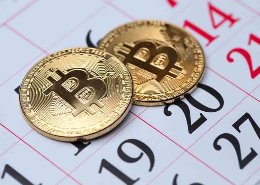 Expert sets date when Bitcoin will hit $200,000 in 2025 thumbnail