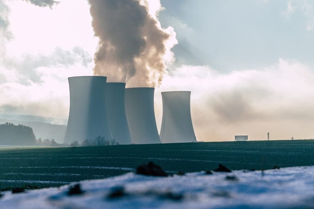 Investment strategist picks 5 nuclear energy stocks to watch after Trump’s order thumbnail