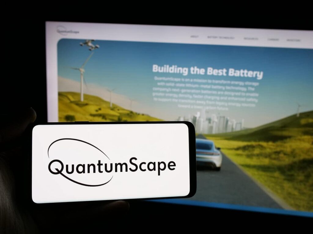 Analyst sets QuantumScape (QS) stock rating thumbnail