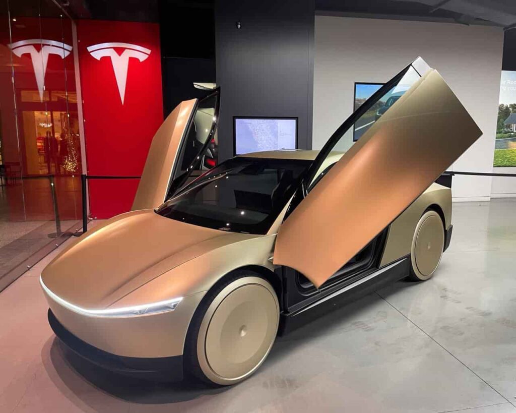 Banking giant sets Tesla stock price target ahead of Robotaxi launch thumbnail
