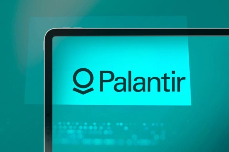 2 stocks to buy now if you missed out on Palantir thumbnail