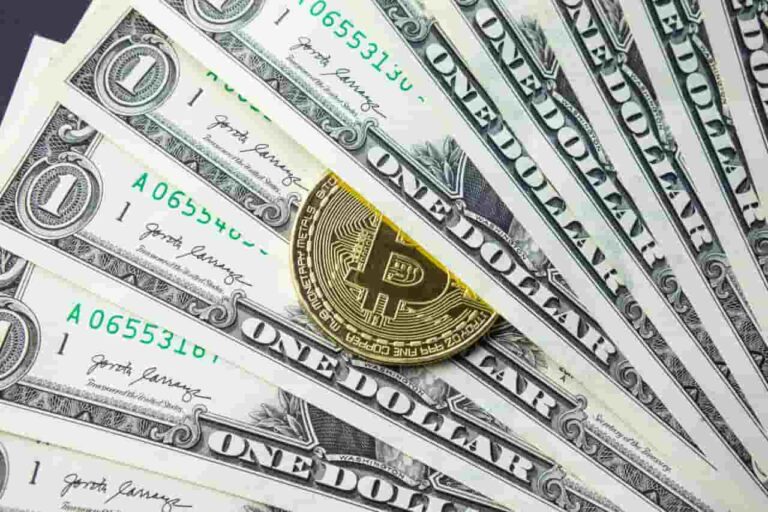Here's Bitcoin's path to $250,000 by Q4, according to expert thumbnail
