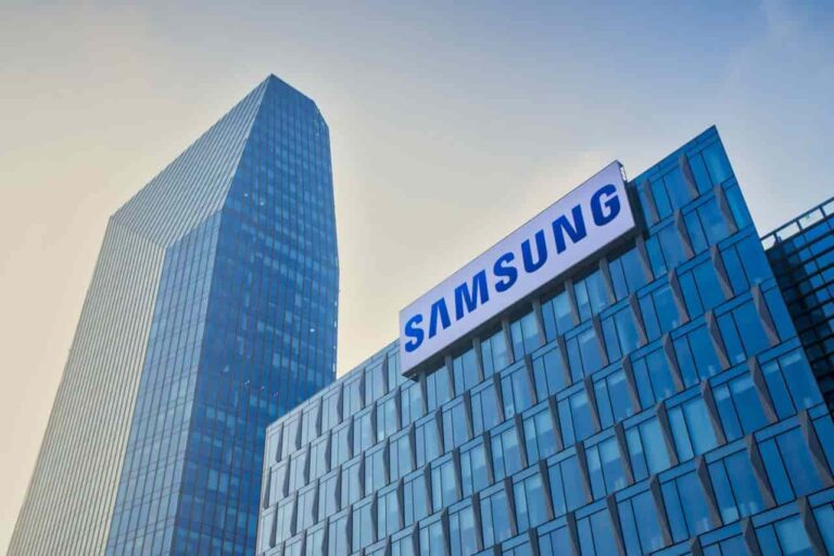 Samsung stock breaks out after $16.5 billion Tesla contract