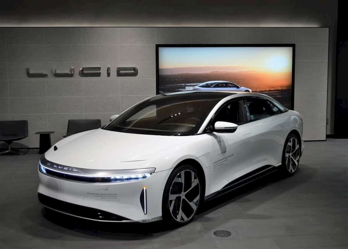 AI predicts Lucid price for August 29 reverse stock split