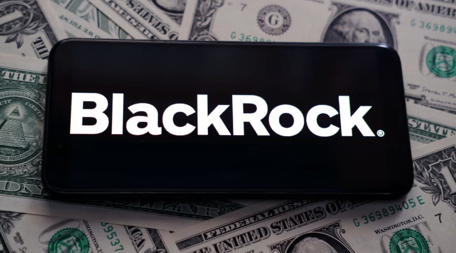 BlackRock makes a new $366 million crypto move thumbnail