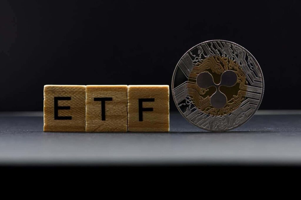 XRP and Solana futures ETFs see $1 billion inflows thumbnail