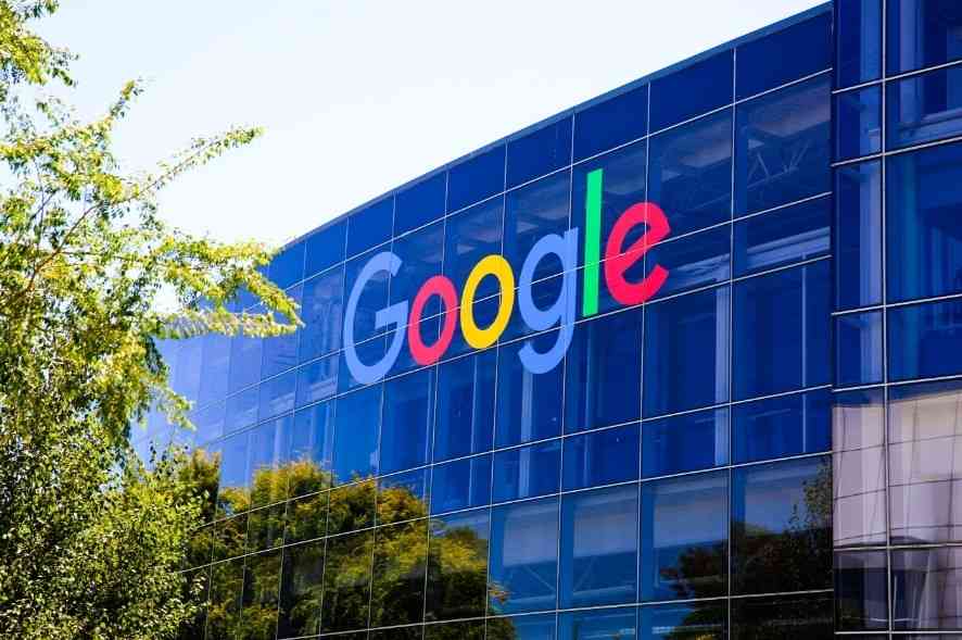 Analyst raises Google stock price target thumbnail