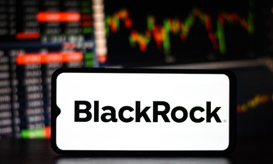 BlackRock just deposited nearly 30,000 of this crypto into Coinbase; Will it offload? thumbnail