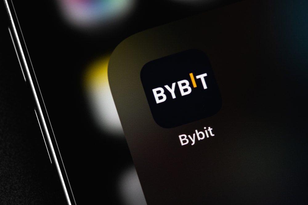 Bybit and Block Scholes report cautious recovery in crypto derivatives after major October liquidation thumbnail
