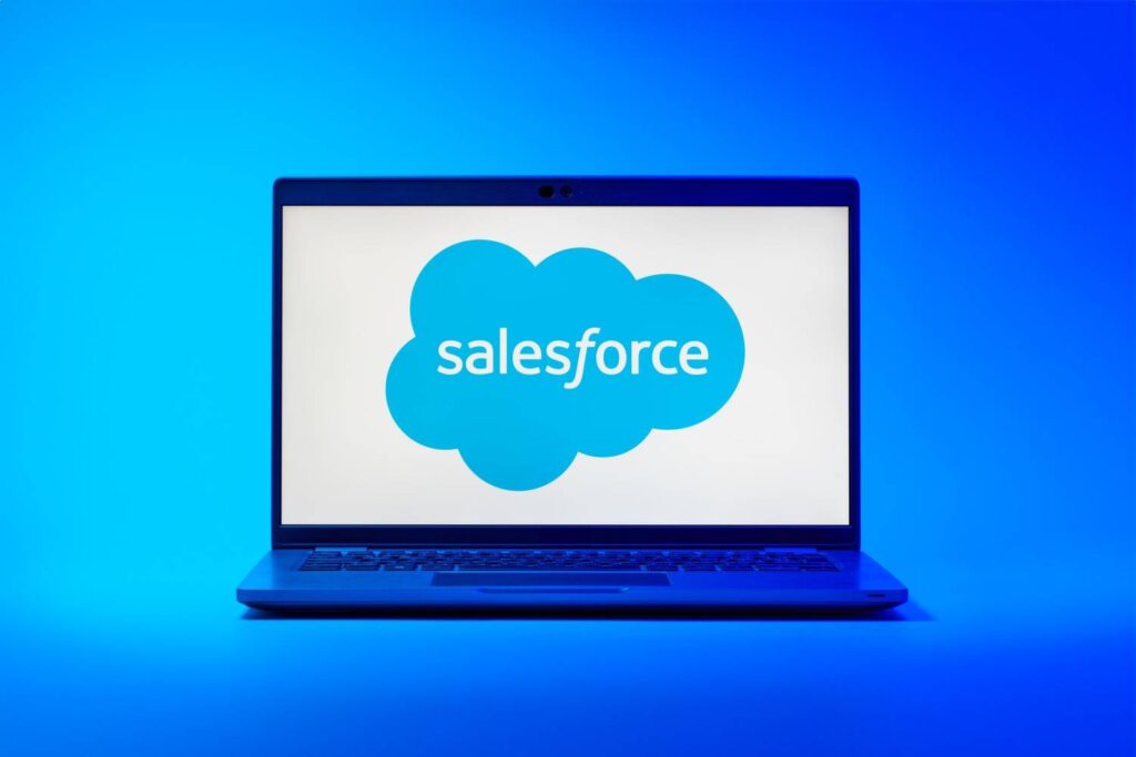 Is Salesforce stock a buy after its $5.6 billion Army contract? thumbnail