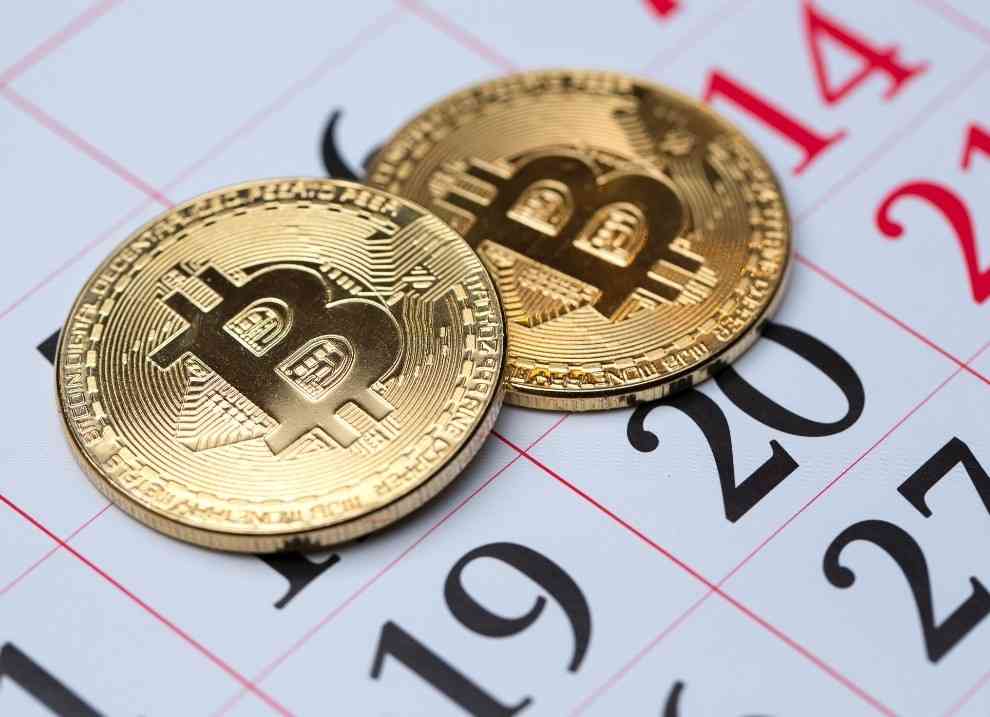 Machine learning algorithm predicts Bitcoin price for March 31, 2026 thumbnail