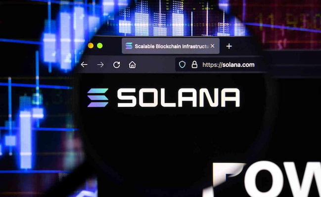 Solana price forecast as SOL risks 20% crash thumbnail