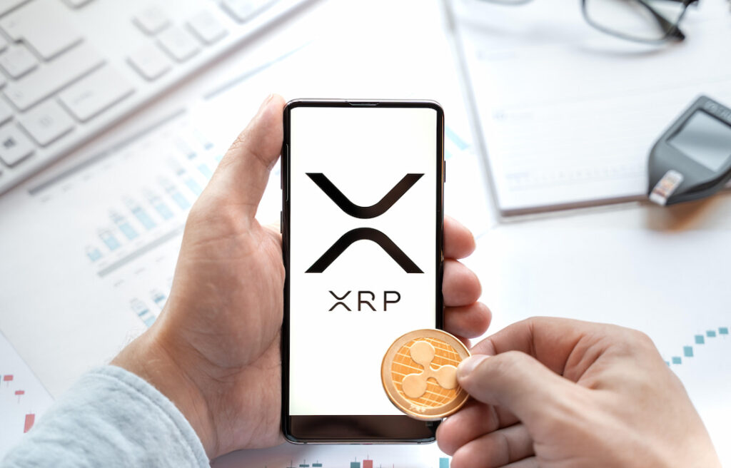 XRP funding rate spikes 160% in a day; Here’s what it means thumbnail