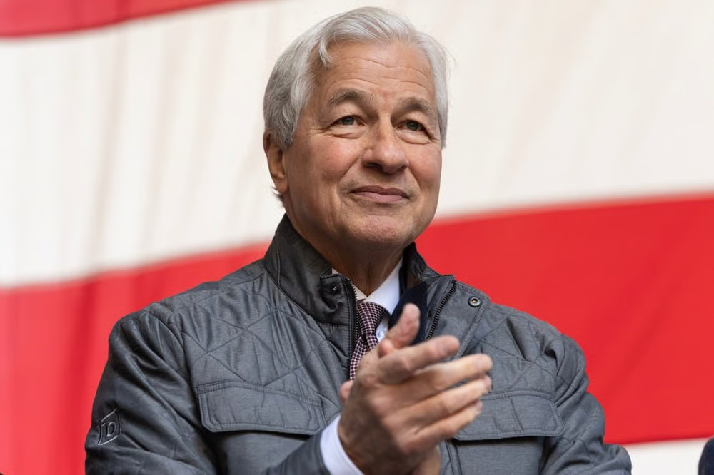 Dimon cashes out $40M of JPM stock