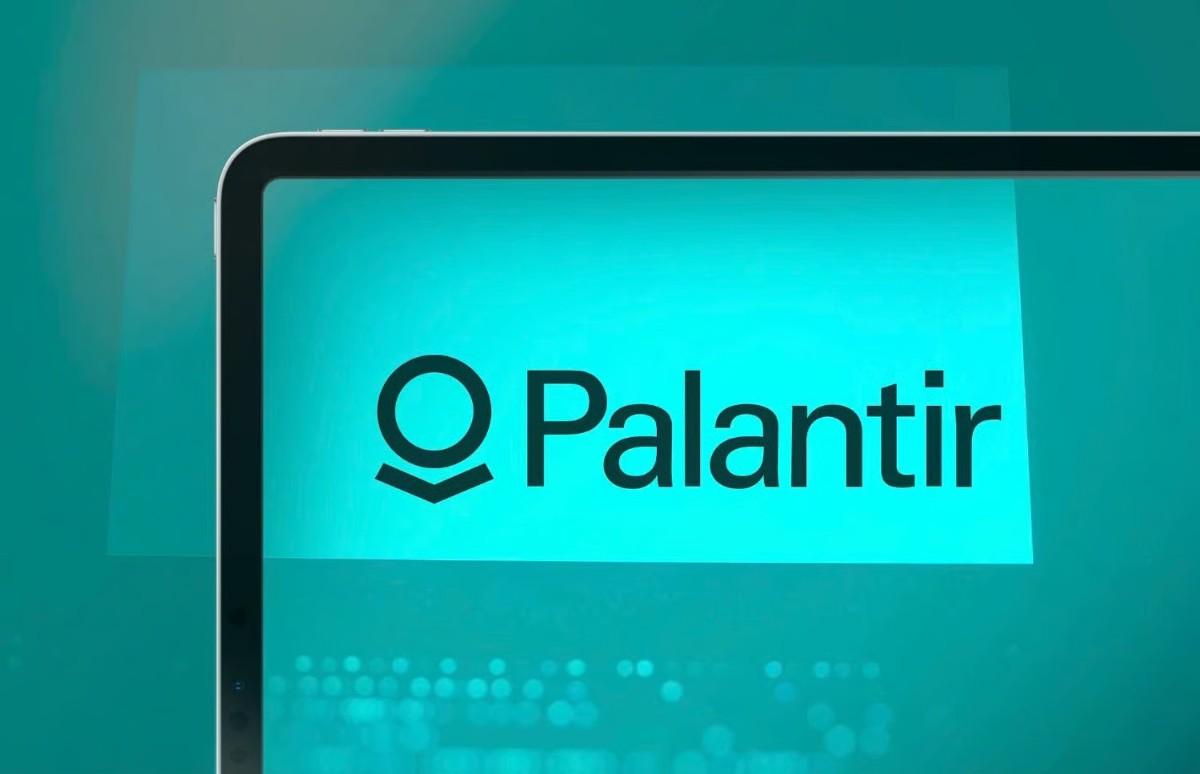 Palantir gets a rare sell call after earnings pop
