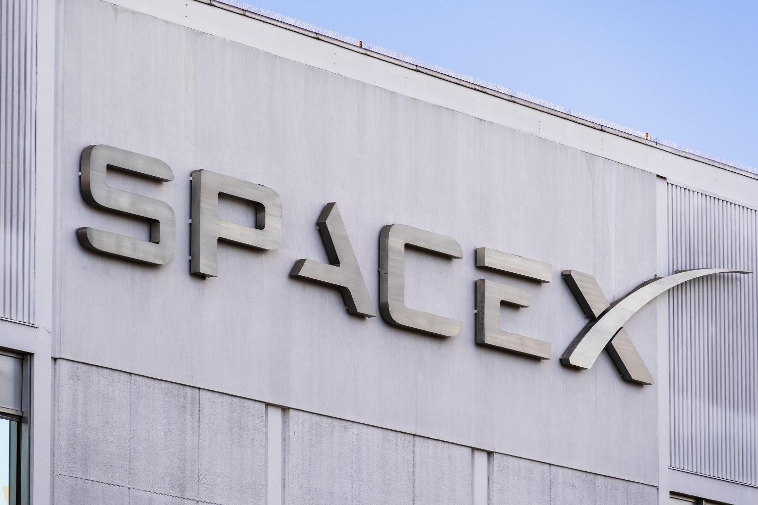 Trading expert sets date when SpaceX stock will drop to $100